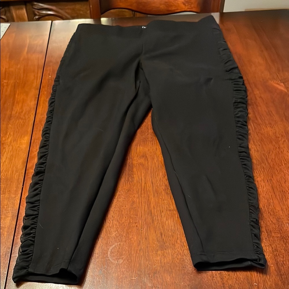 Torrid Pants with sheer ruching on outside of legs size 1R or 14/16 or 1X